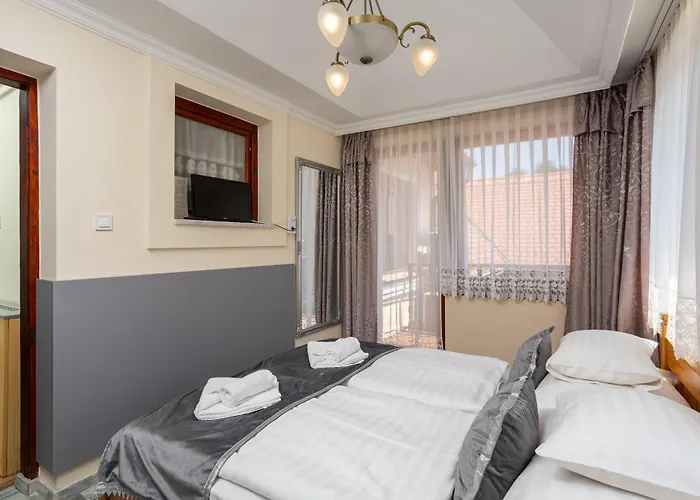 Illes Hotel