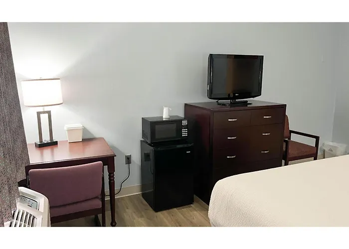 Studio 6 Suites - Tiffin, Oh