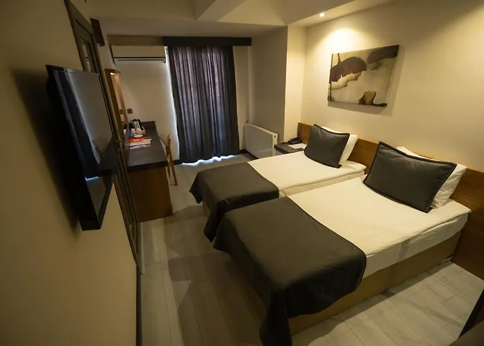 Devin Otel