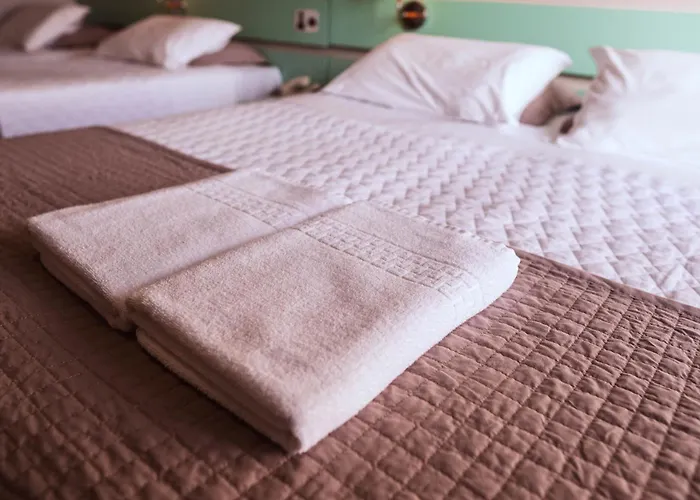 Real Nob Hotel