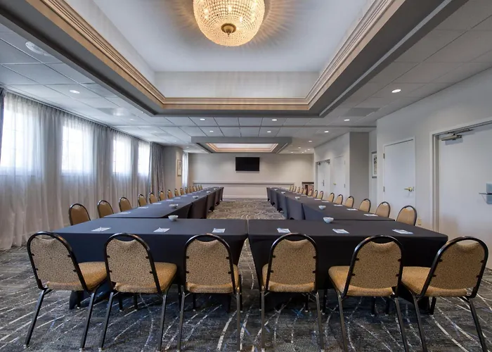 Homewood Suites By Hilton Olmsted Village