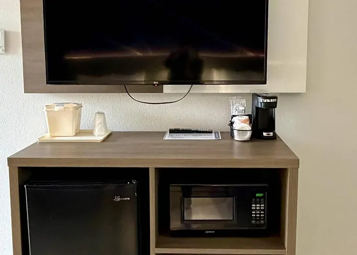 Comfort Inn & Suites Sturbridge-Brimfield