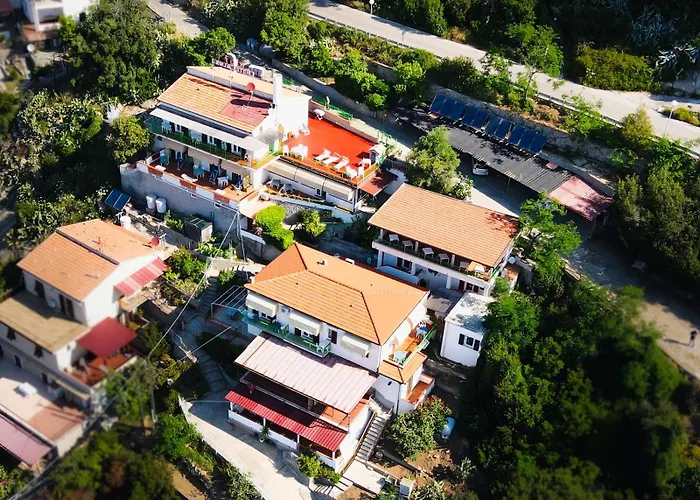 Hotel Alma