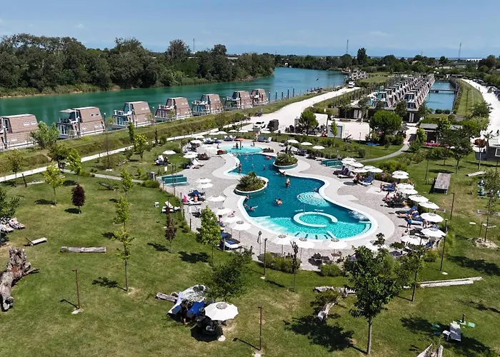 Marina Azzurra Resort