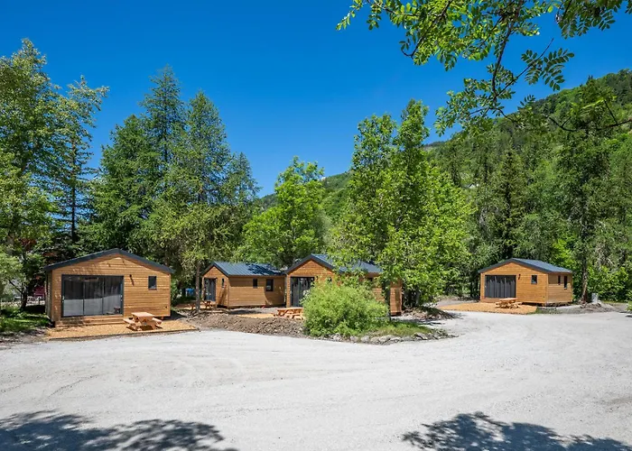 Hotel Et Camping O2 Orcieres Outdoor Area