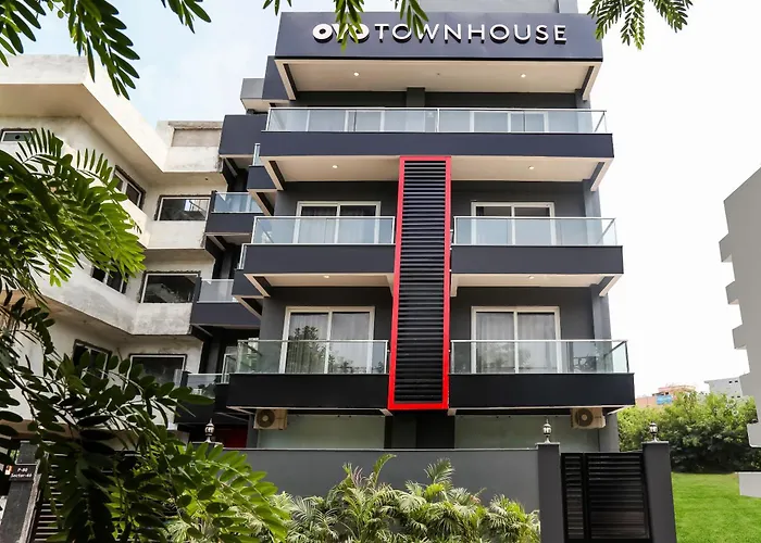 Super Townhouse 158 Near Netaji Subhash Marg Near Appu Ghar