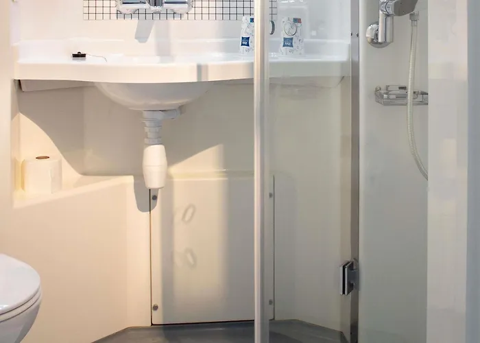 Ibis Budget Lunel Porte De Camargue