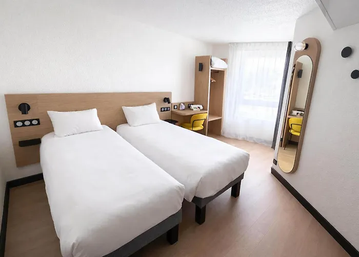 B&B HOTEL Orléans Centre Foch