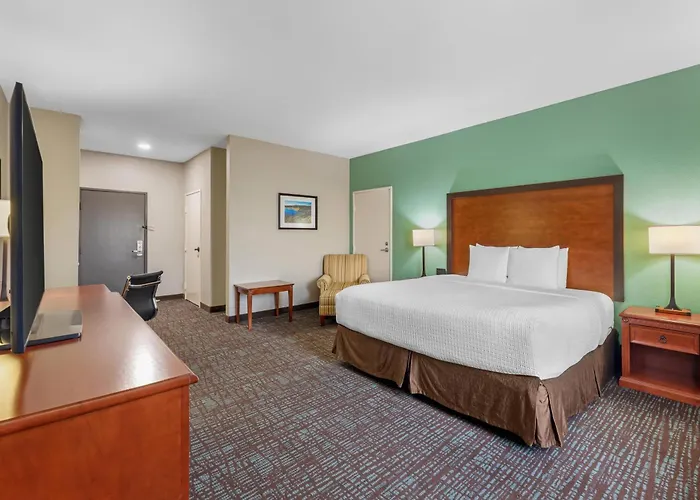 Best Western Plus Georgetown Inn & Suites