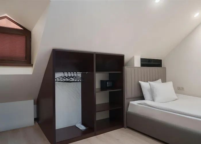 Elysium Gallery Hotel