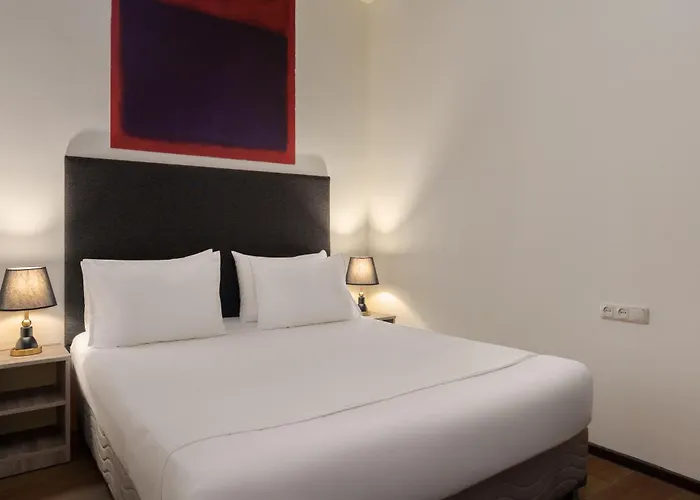 Elysium Gallery Hotel