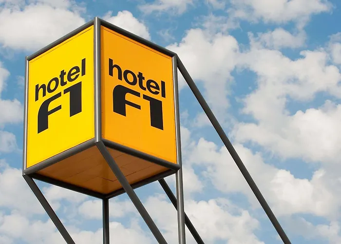 Hotelf1 Frejus Roquebrune Sur Argens
