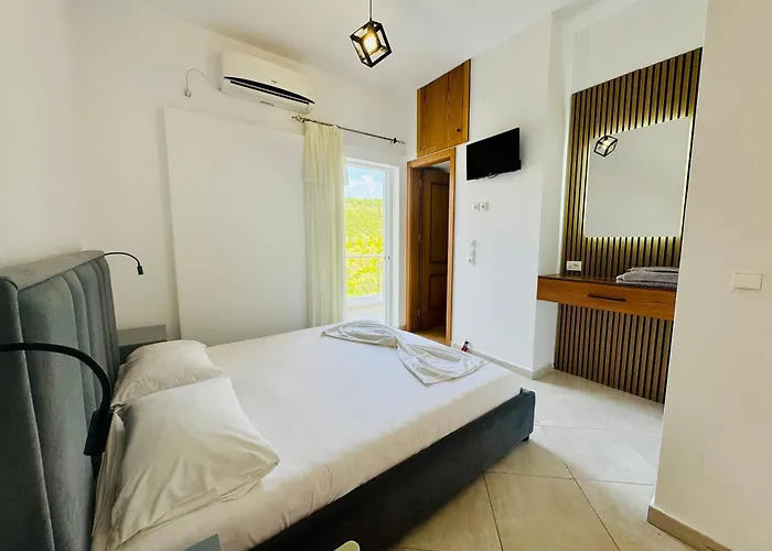 Petros Rooms
