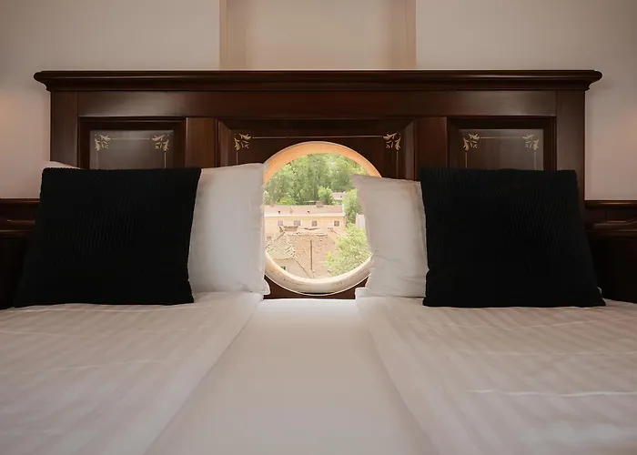 Casa Chitic Hotels