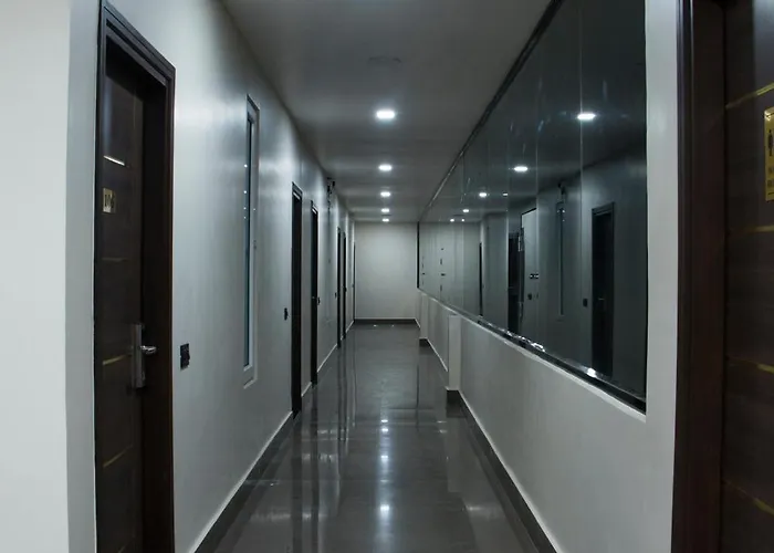 Crimson Hotel & Banquets