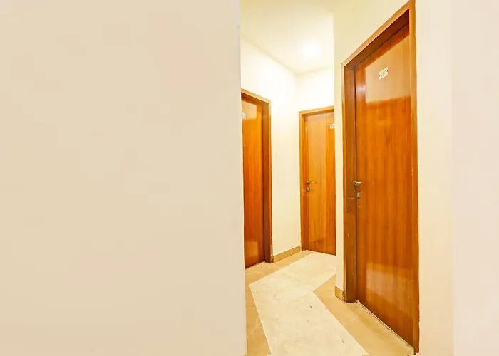 Hotel O By Oyo Sector 45 Formerly Manyavar