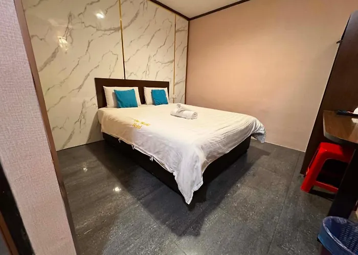 One World Hotel
