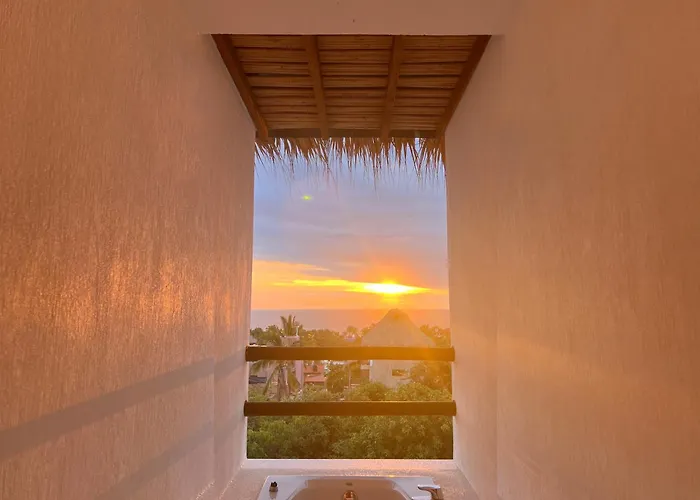 Punta Kai Hotel & Hostal