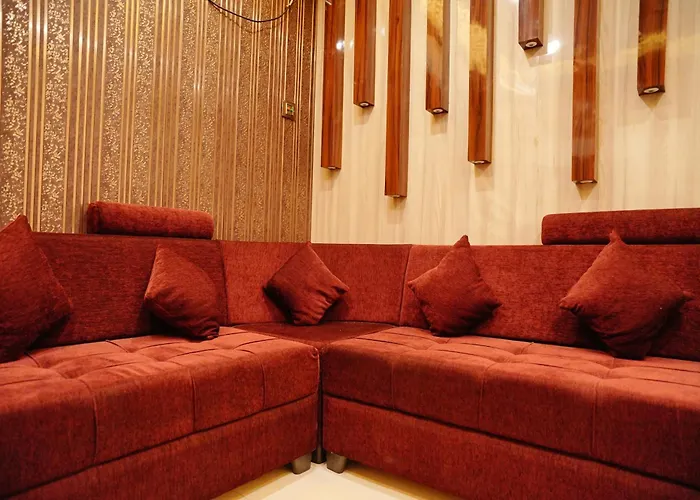 Hotel Aarohi