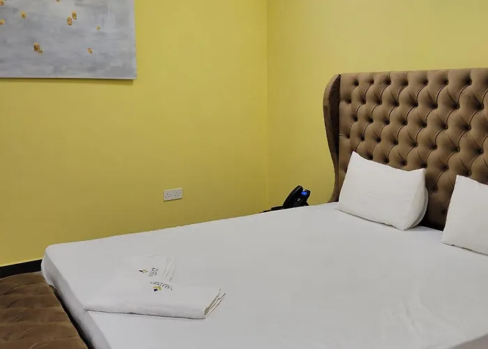 Viluxey City Hotel