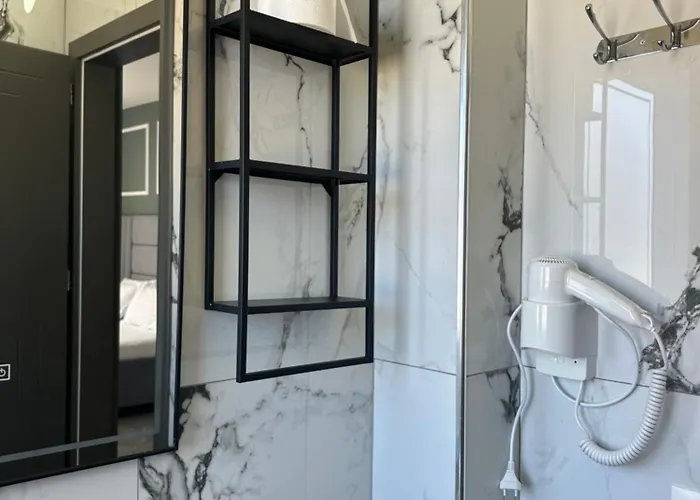 Hotel LEODORI 3 suites