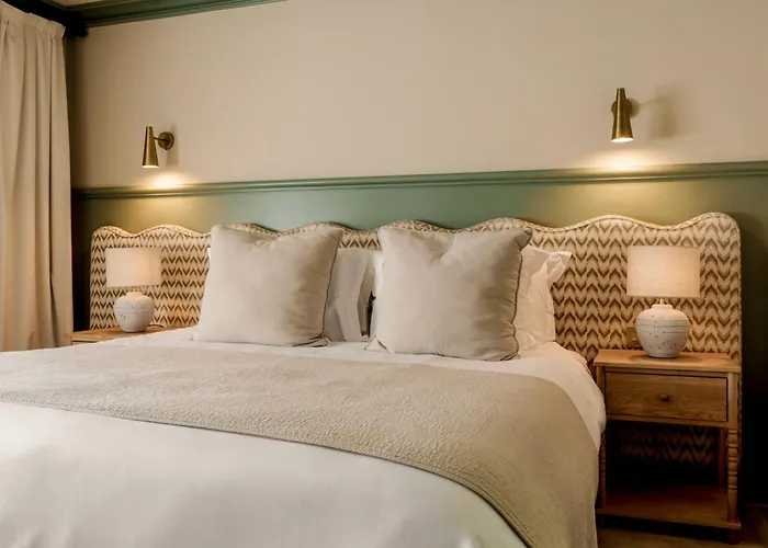 Dartmoor Lodge