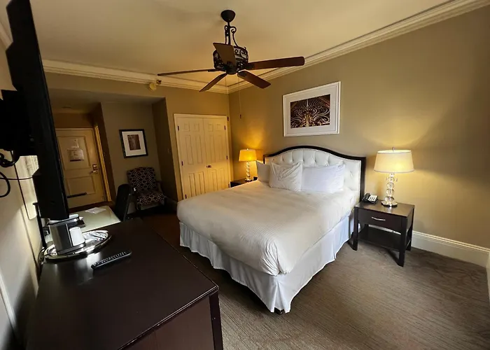 Kensington Park Hotel