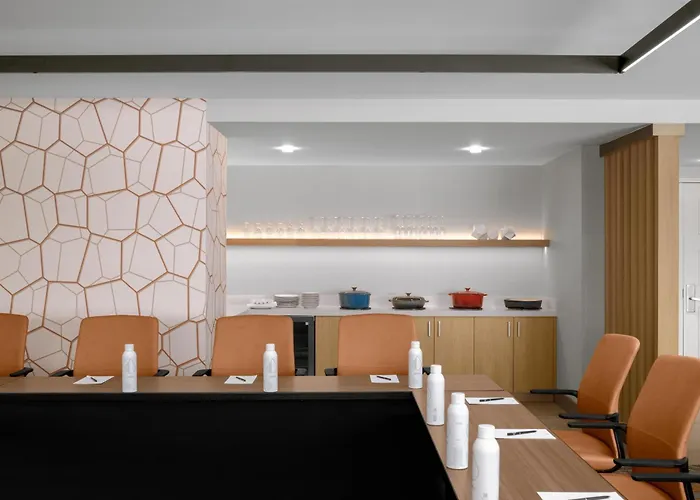 Hilton Santa Clara - Newly Renovated