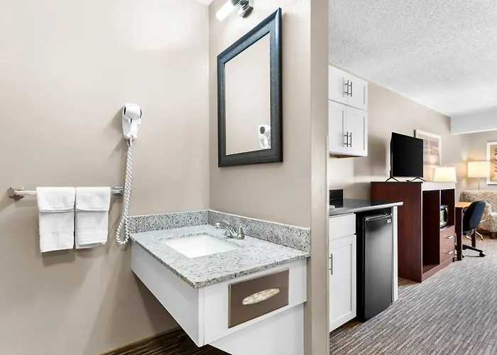 Quality Inn & Suites Gorham White Mountains