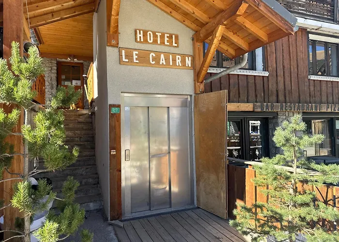 Logis Hotel Le Cairn