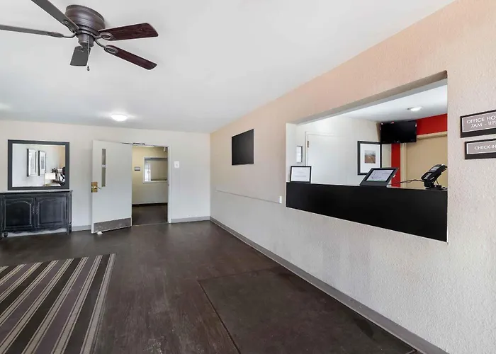 Extended Stay America Select Suites - Des Moines - West Des Moines