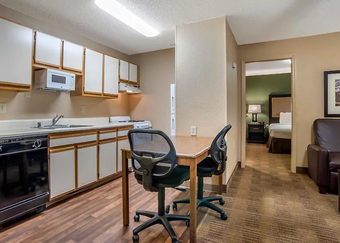 Extended Stay America Suites - Cleveland - Middleburg Heights
