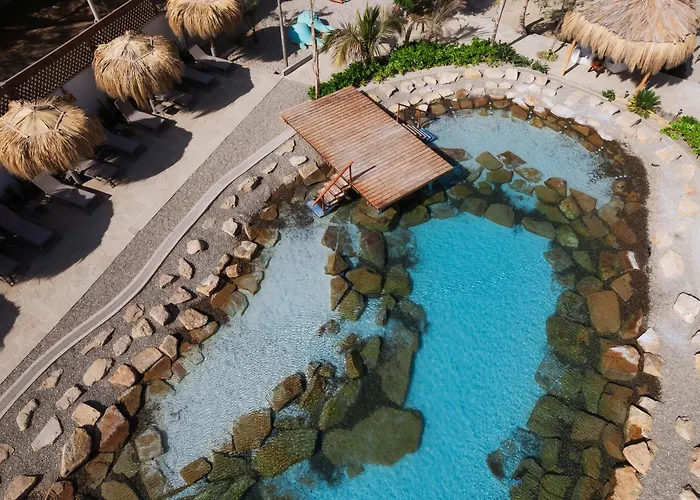 Organos Beach Bungalows & Suites