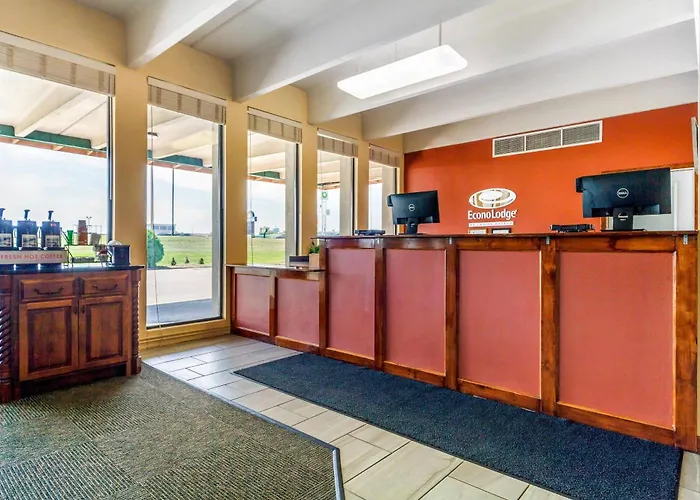 Econo Lodge Inn & Suites Brookings