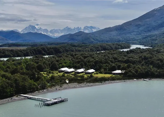 Monte Balmaceda Lodge & Glaciers