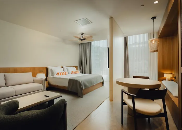 Infinity Hotel & More