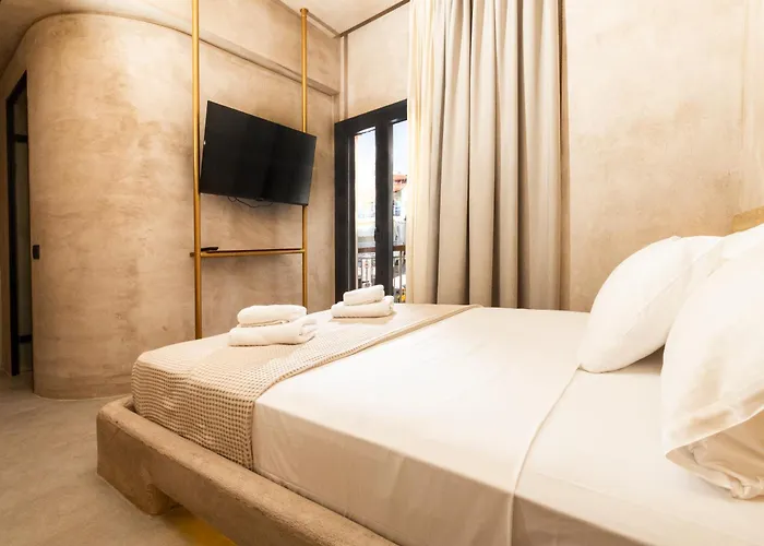 Medusa Luxury Suites