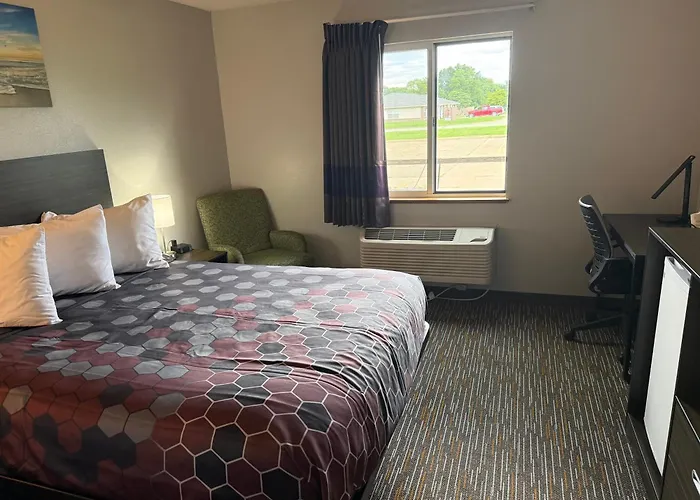 Country Haven Inn