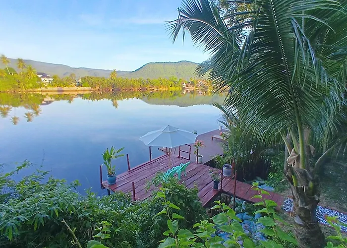 Green Mango Bungalows
