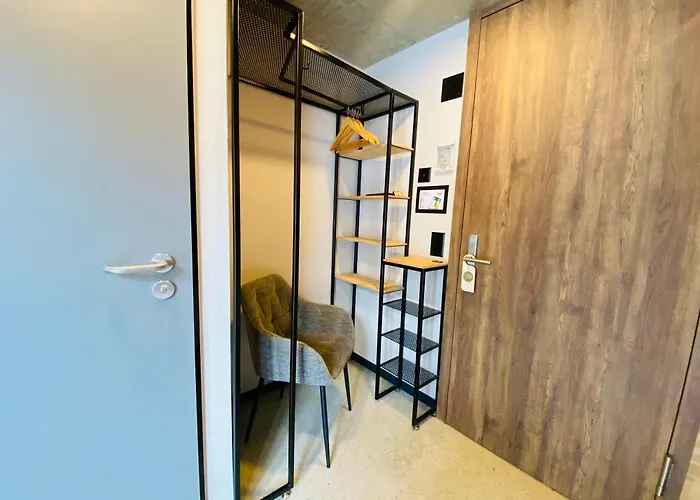 Peaky Riders Self Check-In Hotel