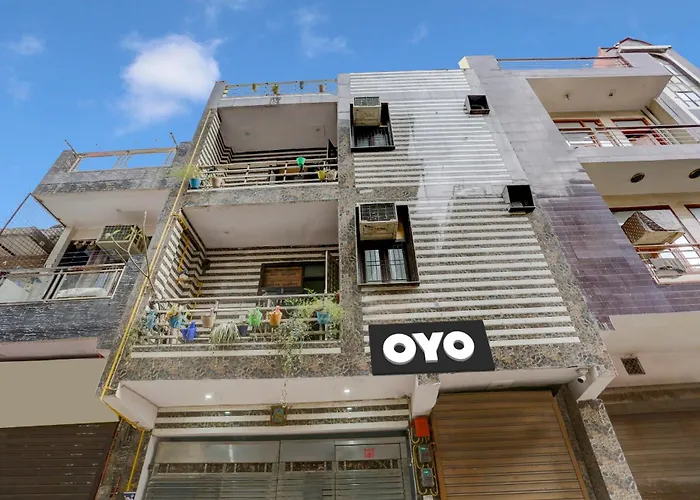 Hotel O Guru Ji Residency