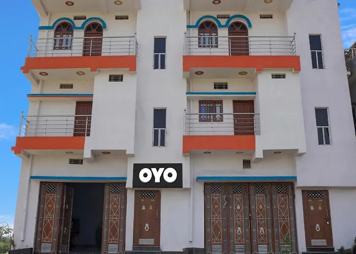 Oyo Flagship Hotel R.M