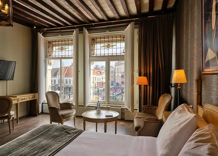 Grand Hotel En Residence De Draak