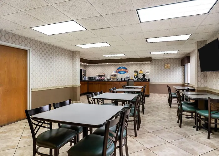 Baymont By Wyndham Janesville