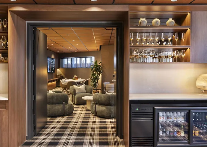 Oaks Auckland Hotel