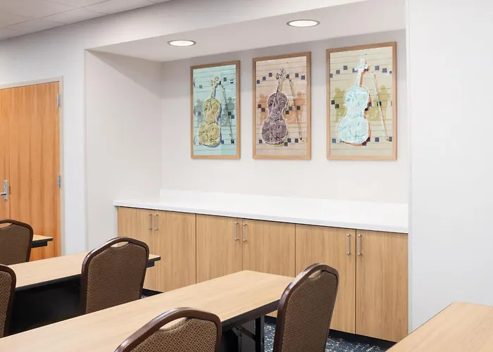Hampton Inn & Suites Berkshires-Lenox