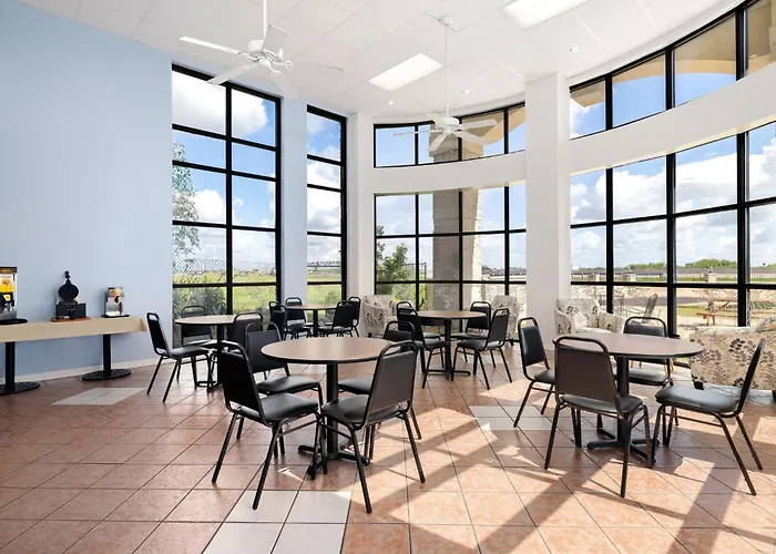 Victoria Palms Inn And Suites