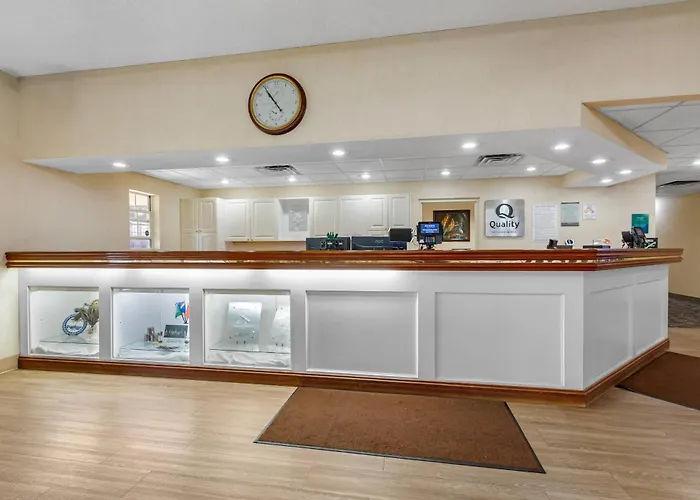 Quality Inn & Suites Bellville - Mansfield