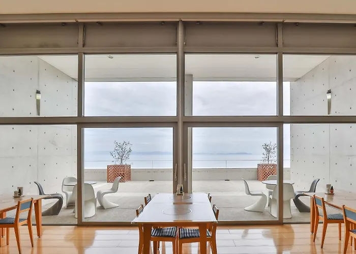 Toto Seawind Awaji
