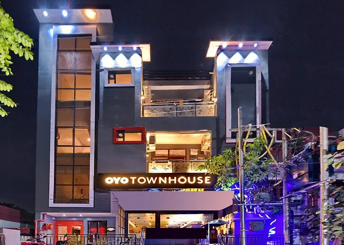 Super Townhouse 244 Munshipuliya
